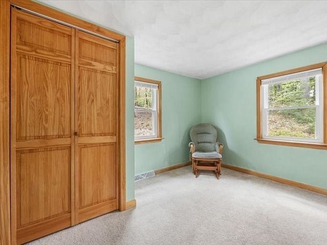 3 Holmes St, Halifax, MA 02338