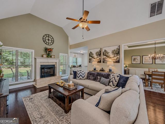 185 Chimney Ridge Lane, Covington, GA 30014