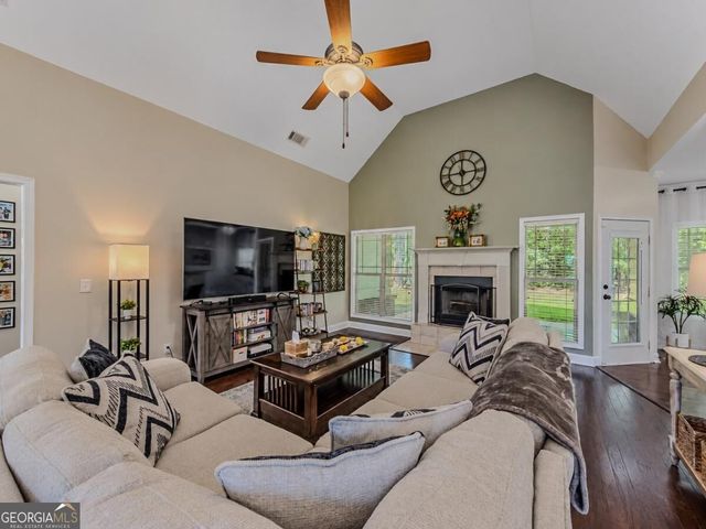 185 Chimney Ridge Lane, Covington, GA 30014