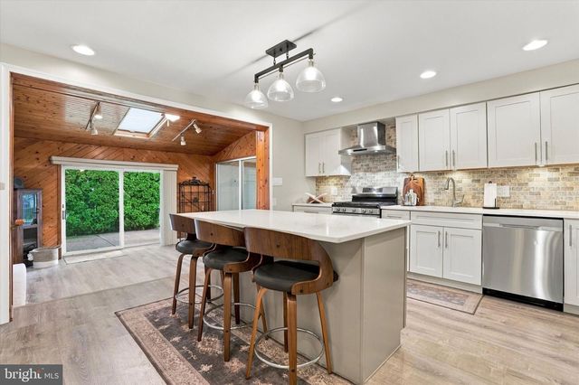 1708 MADEIRA AVE, Jenkintown, PA 19046