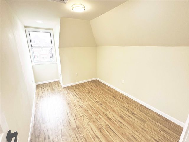 836 Farragut St, Highland Park, PA 15206