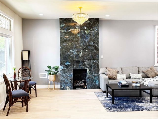 836 Farragut St, Highland Park, PA 15206