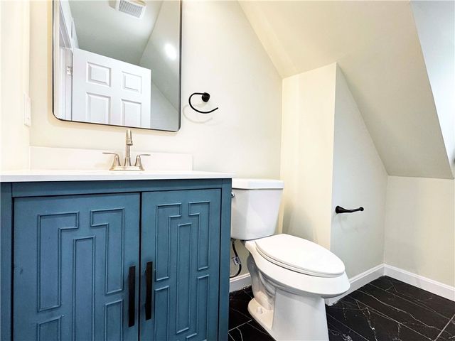 836 Farragut St, Highland Park, PA 15206