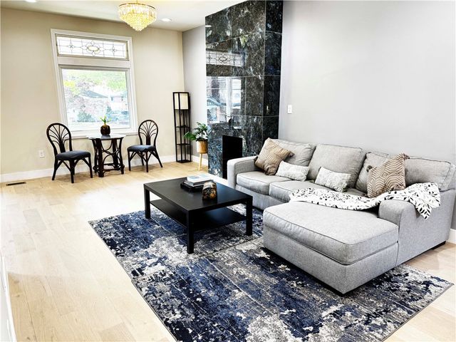 836 Farragut St, Highland Park, PA 15206