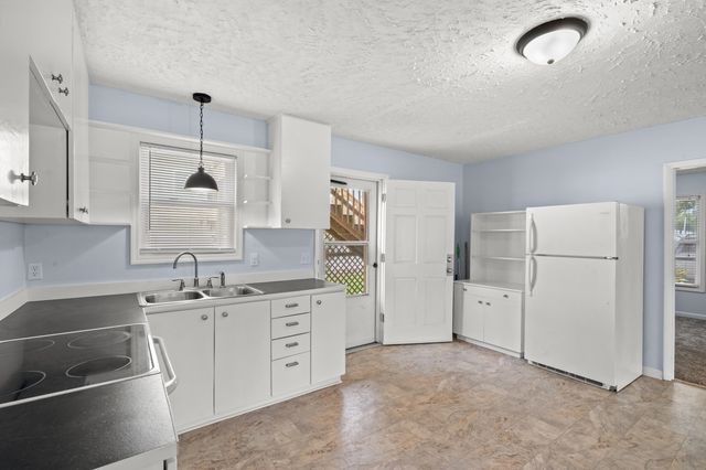 310 14th Ave. S, Surfside Beach, SC 29575