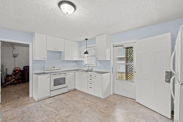 310 14th Ave. S, Surfside Beach, SC 29575