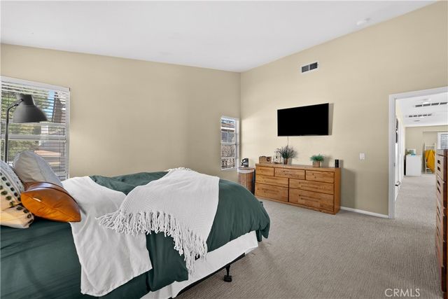 27687 Ron Ridge, Saugus, CA 91350