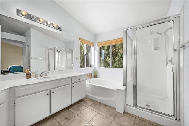 27687 Ron Ridge, Saugus, CA 91350