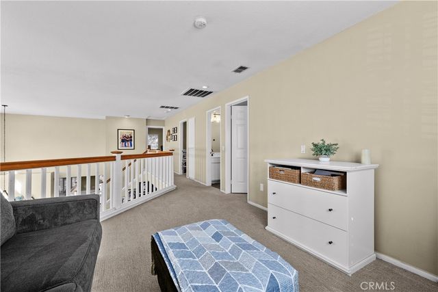 27687 Ron Ridge, Saugus, CA 91350