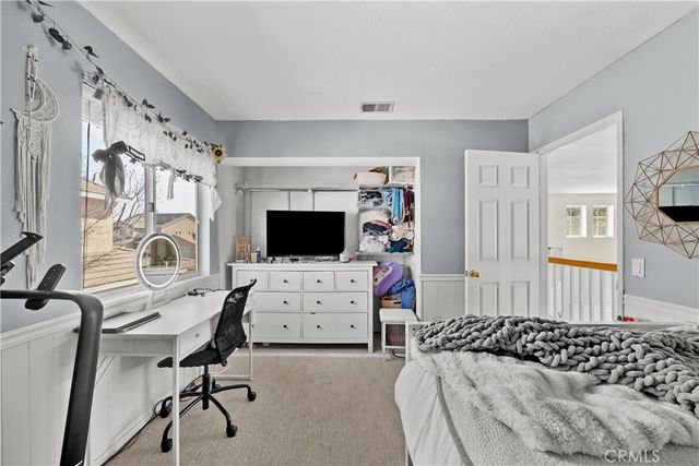 27687 Ron Ridge, Saugus, CA 91350