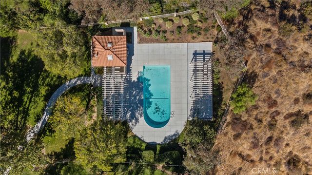 27687 Ron Ridge, Saugus, CA 91350