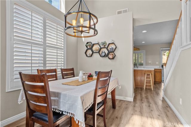 27687 Ron Ridge, Saugus, CA 91350