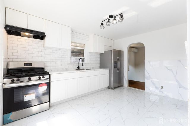 18 Cypress Street, Carteret, NJ 07008