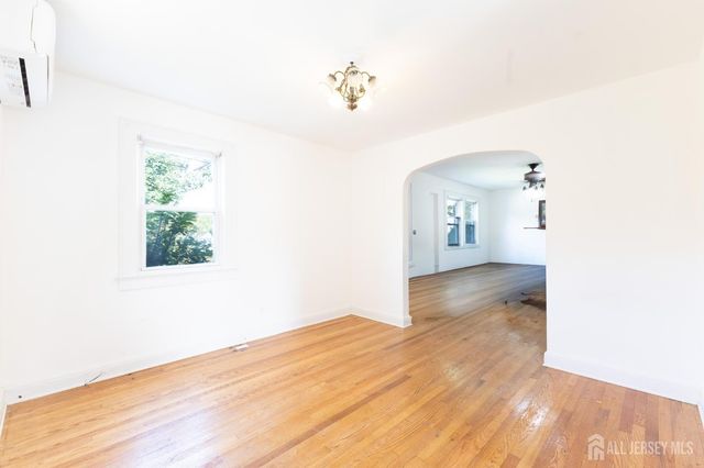 18 Cypress Street, Carteret, NJ 07008