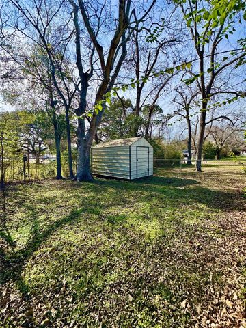 405 W Milam Street, Livingston, TX 77351
