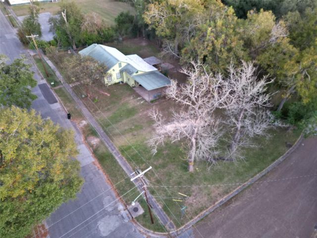 405 W Milam Street, Livingston, TX 77351