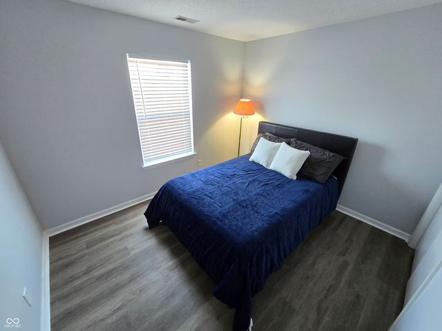 1616 Sweetwater Lane, Greenfield, IN 46140