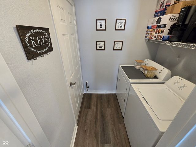 1616 Sweetwater Lane, Greenfield, IN 46140