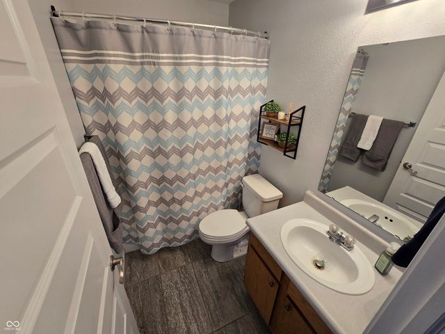 1616 Sweetwater Lane, Greenfield, IN 46140