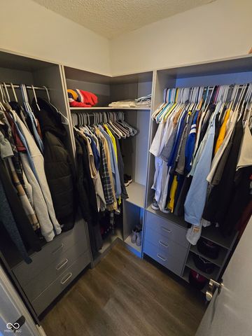 1616 Sweetwater Lane, Greenfield, IN 46140