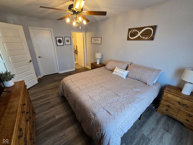 1616 Sweetwater Lane, Greenfield, IN 46140