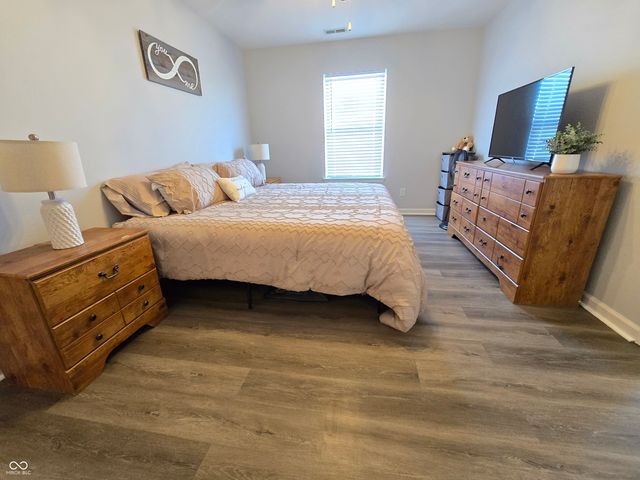 1616 Sweetwater Lane, Greenfield, IN 46140