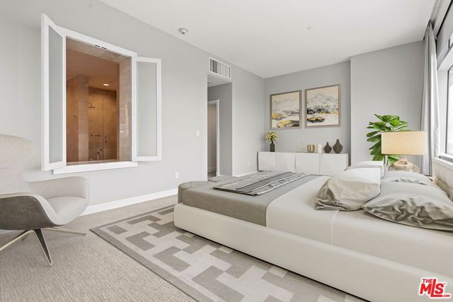 900 W Olympic Boulevard 28B, Los Angeles, CA 90015