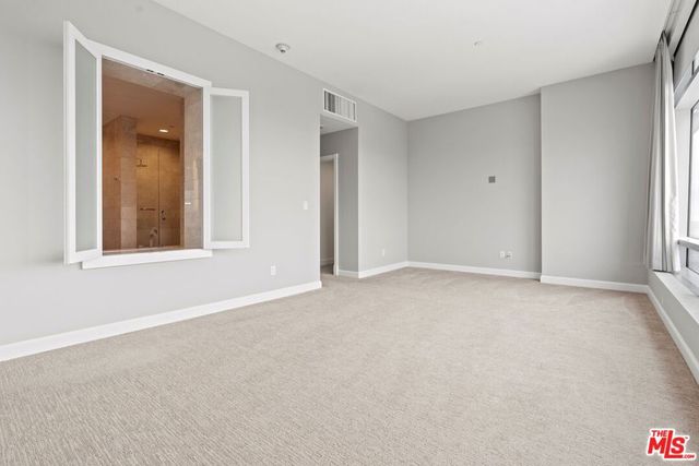 900 W Olympic Boulevard 28B, Los Angeles, CA 90015