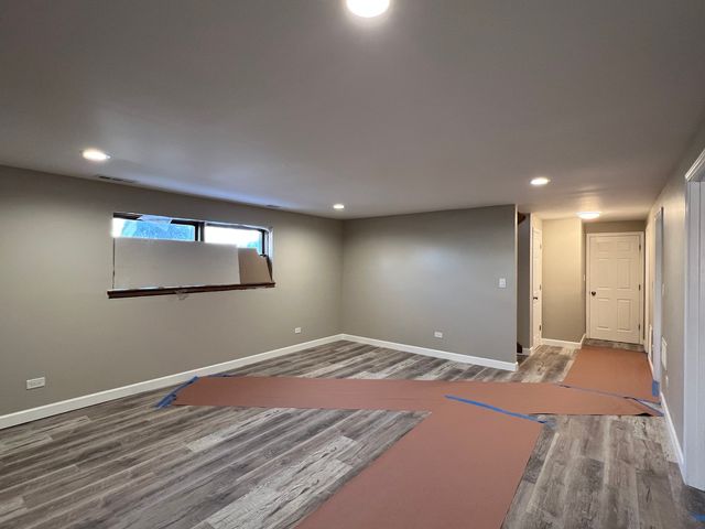 530 N Arizona Avenue, Glenwood, IL 60425