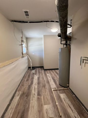 530 N Arizona Avenue, Glenwood, IL 60425