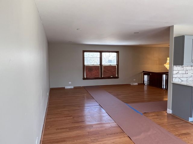 530 N Arizona Avenue, Glenwood, IL 60425