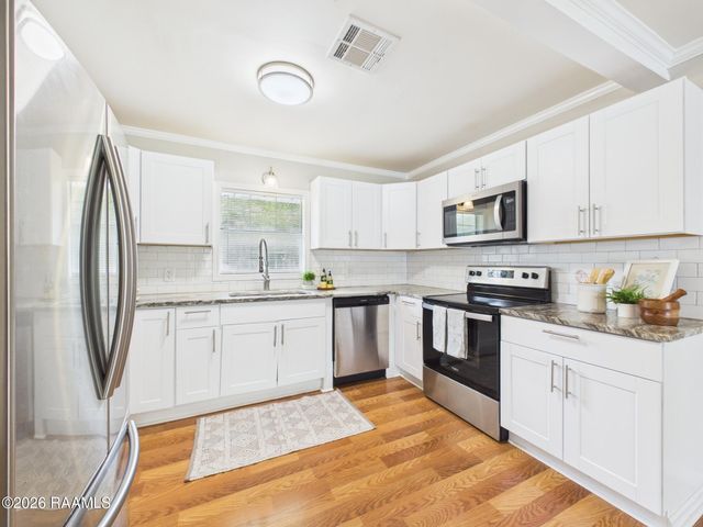 6235 Woodlawn Road, Maurice, LA 70555