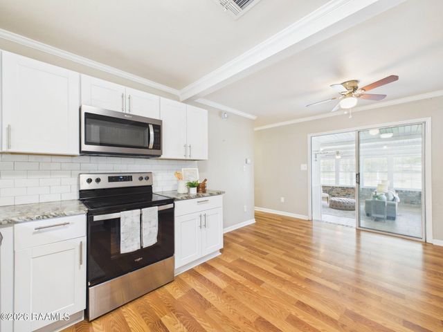 6235 Woodlawn Road, Maurice, LA 70555