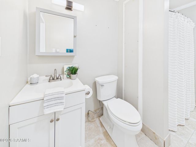 6235 Woodlawn Road, Maurice, LA 70555