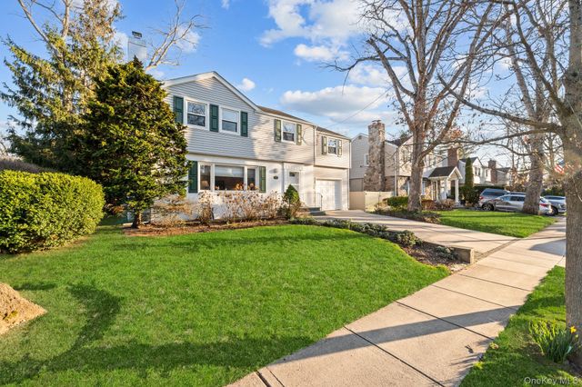 170 Woodbine Avenue, Merrick, NY 11566