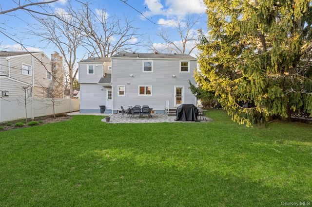 170 Woodbine Avenue, Merrick, NY 11566