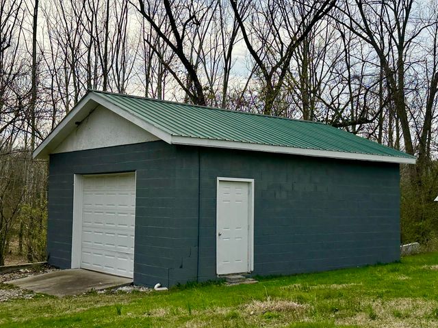 1121 Winchester Road, Irvine, KY 40336