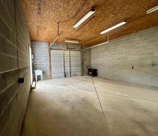 1121 Winchester Road, Irvine, KY 40336