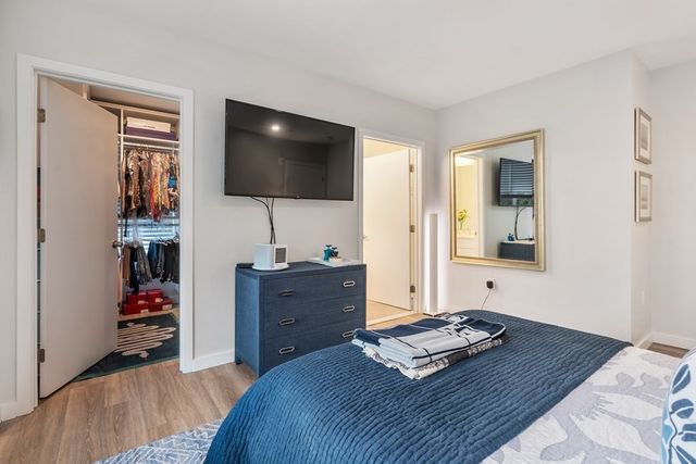 68 Los Angeles St 207, Newton, MA 02458