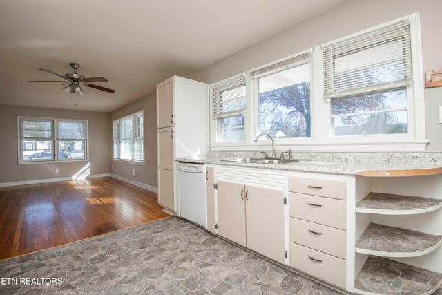 404 Douglas Lane, Clinton, TN 37716