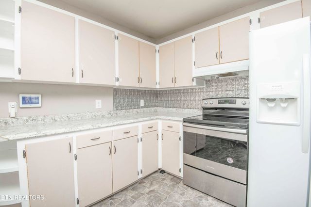 404 Douglas Lane, Clinton, TN 37716