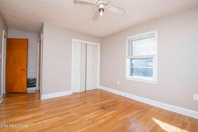 404 Douglas Lane, Clinton, TN 37716