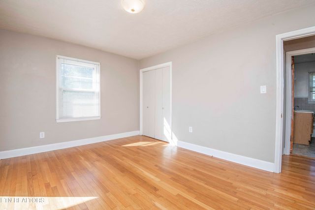 404 Douglas Lane, Clinton, TN 37716