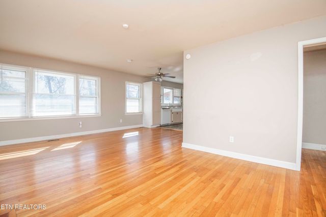 404 Douglas Lane, Clinton, TN 37716