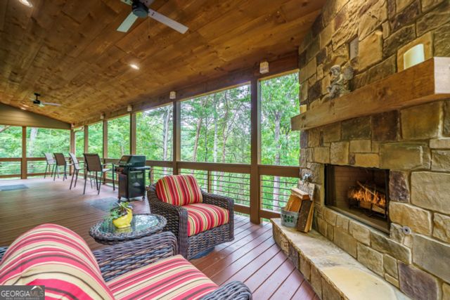 314 Lake View Lane, Ellijay, GA 30536