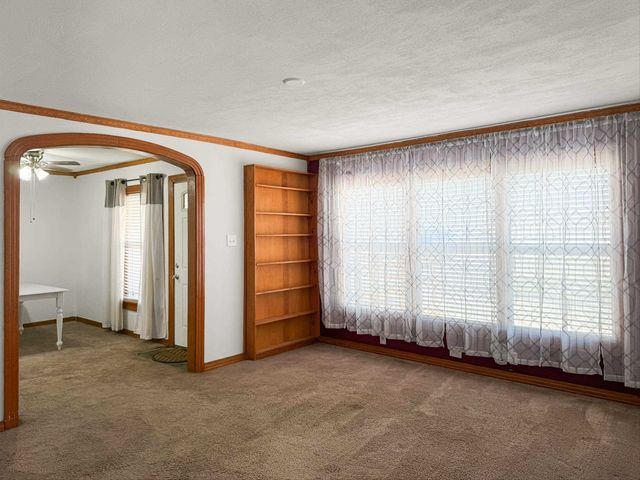 318 DAINGERFIELD ST, Naples, TX 75568