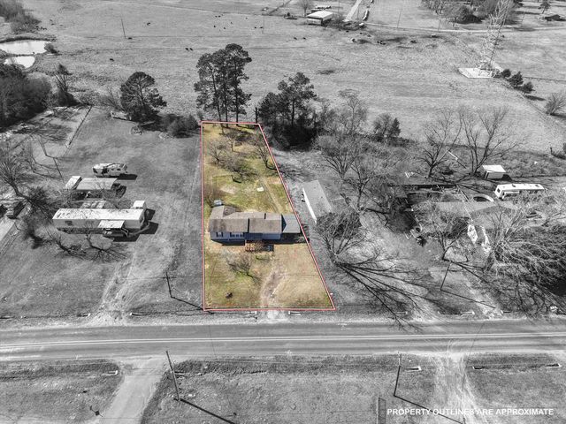 318 DAINGERFIELD ST, Naples, TX 75568