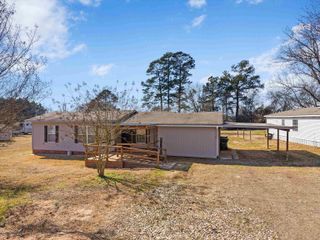 318 DAINGERFIELD ST, Naples, TX 75568