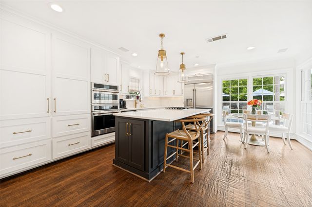4228 Southwestern Boulevard, University Park, TX 75225