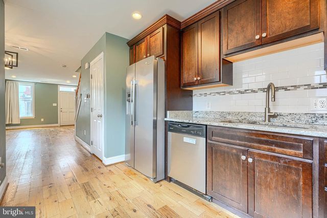 325 S REGESTER ST, Baltimore, MD 21231